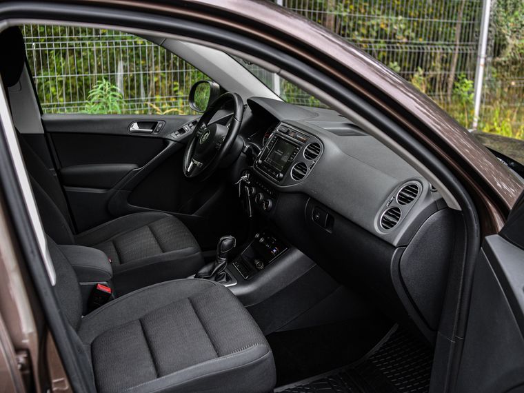 Volkswagen Tiguan 2014 года, 134 240 км - вид 14
