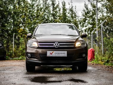 Volkswagen Tiguan 2014 года, 134 240 км - вид 3