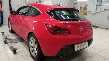 Opel Astra GTC 2011 года, 230 398 км - вид 4