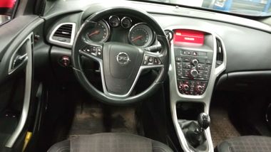 Opel Astra GTC 2011 года, 230 398 км - вид 5