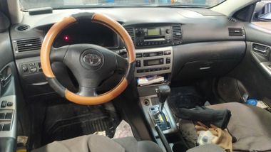 Toyota Corolla 2004 года, 470 650 км - вид 5