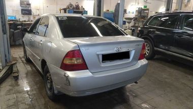 Toyota Corolla 2004 года, 470 650 км - вид 4