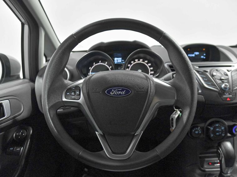 Ford Fiesta 2016 года, 80 983 км - вид 9