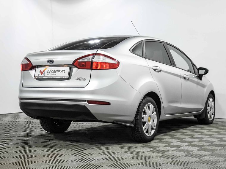 Ford Fiesta 2016 года, 80 983 км - вид 5