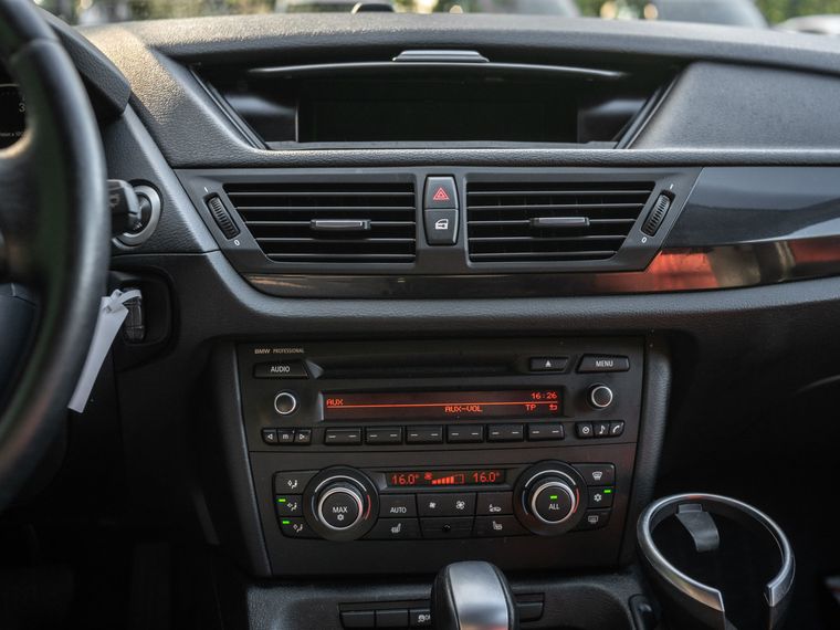 BMW X1 2013 года, 201 139 км - вид 7