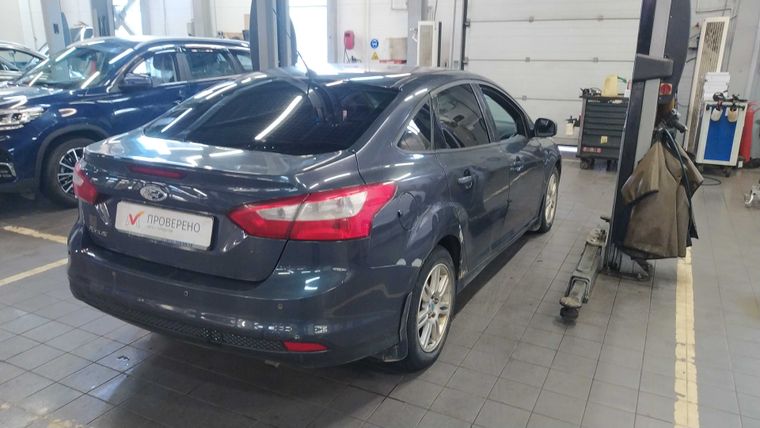 Ford Focus 2012 года, 211 000 км - вид 3
