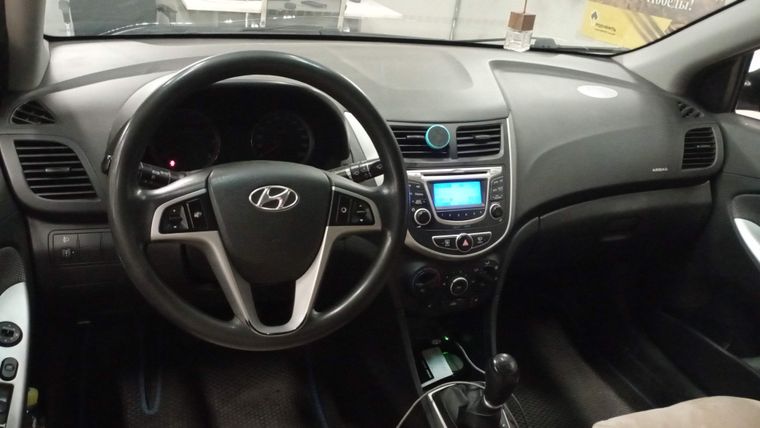 Hyundai Solaris 2013 года, 162 075 км - вид 5