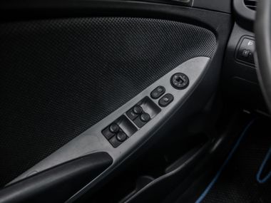 Hyundai Solaris 2013 года, 162 075 км - вид 9