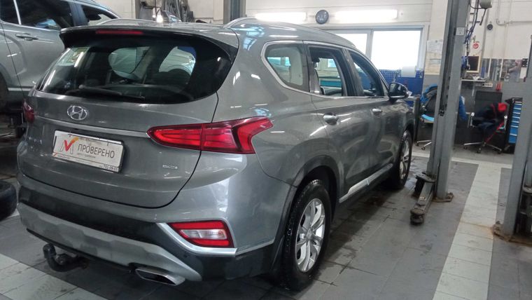 Hyundai Santa Fe 2019 года, 111 777 км - вид 3