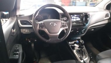 Hyundai Solaris 2018 года, 84 201 км - вид 5