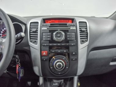 KIA Venga 2013 года, 184 907 км - вид 10