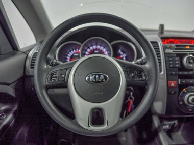 KIA Venga 2013 года, 184 907 км - вид 10