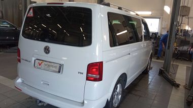 Volkswagen Caravelle 2015 года, 176 151 км - вид 3