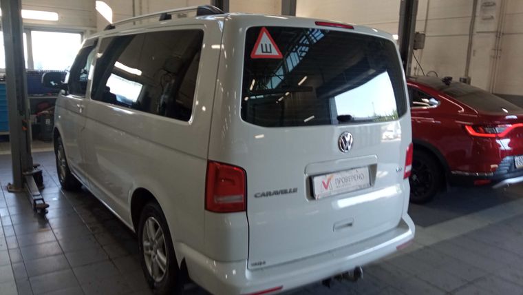 Volkswagen Caravelle 2015 года, 176 151 км - вид 4