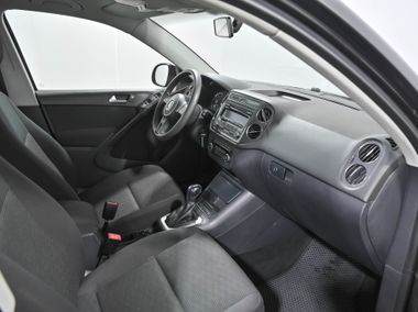 Volkswagen Tiguan 2012 года, 154 999 км - вид 16