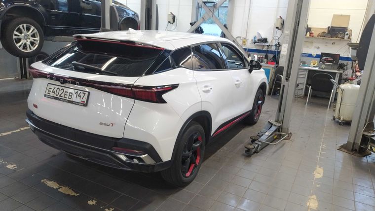 Omoda C5 2023 года, 50 825 км - вид 3