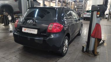 Toyota Auris 2008 года, 160 507 км - вид 3