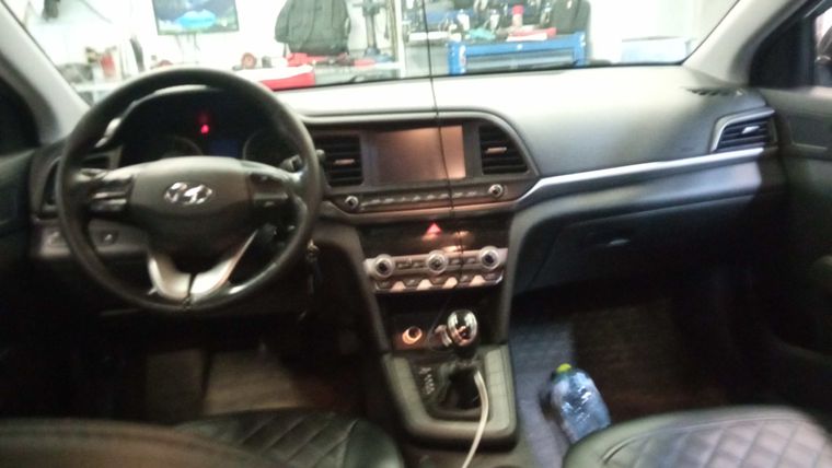 Hyundai Elantra 2020 года, 139 686 км - вид 5