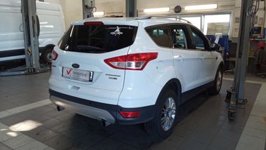 Ford Kuga 2016 года, 105 000 км - вид 3