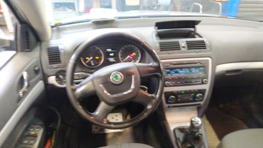 Skoda Octavia 2010 года, 242 510 км - вид 5