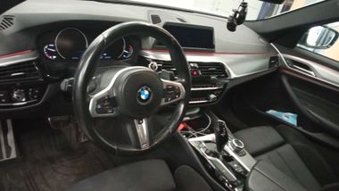 BMW 5 серия 2018 года, 153 509 км - вид 5