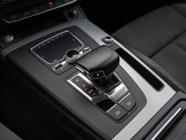 Audi Q5 2017 года, 196 761 км - вид 11