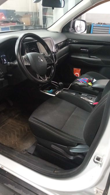 Mitsubishi Outlander 2018 года, 118 223 км - вид 5