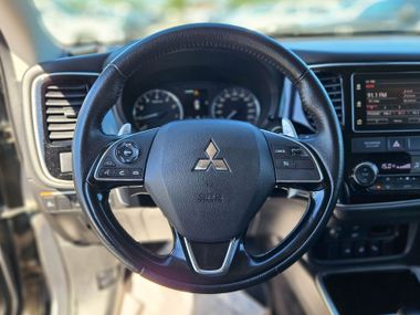 Mitsubishi Outlander 2018 года, 53 989 км - вид 11