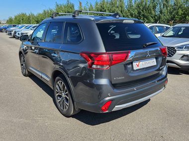 Mitsubishi Outlander 2018 года, 53 989 км - вид 7