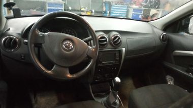 Nissan Almera 2014 года, 206 309 км - вид 5
