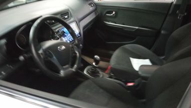 KIA Rio 2015 года, 154 870 км - вид 5