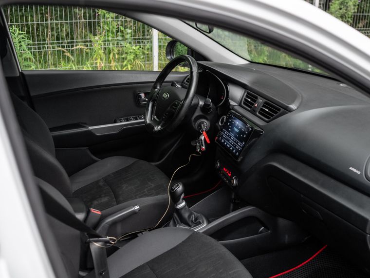 KIA Rio 2015 года, 154 870 км - вид 15