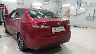 KIA Rio 2011 года, 190 000 км - вид 4