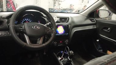 KIA Rio 2011 года, 190 000 км - вид 5