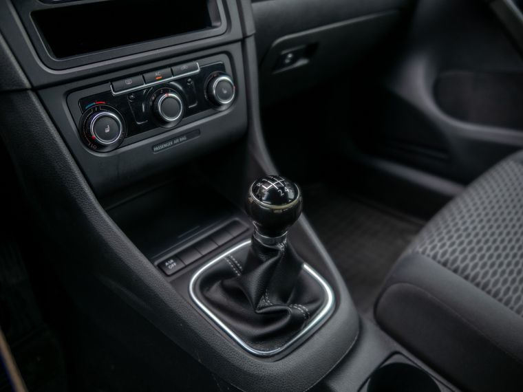 Volkswagen Golf 2011 года, 138 000 км - вид 8