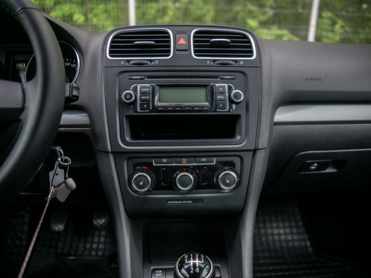 Volkswagen Golf 2011 года, 138 000 км - вид 7