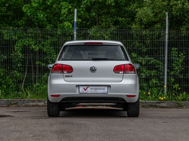 Volkswagen Golf 2011 года, 138 000 км - вид 4