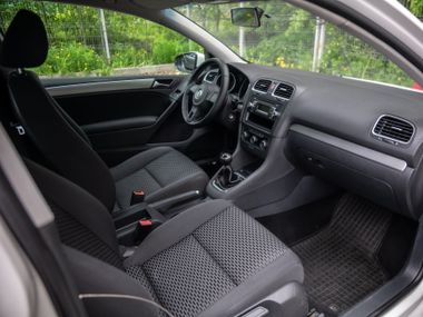Volkswagen Golf 2011 года, 138 000 км - вид 11