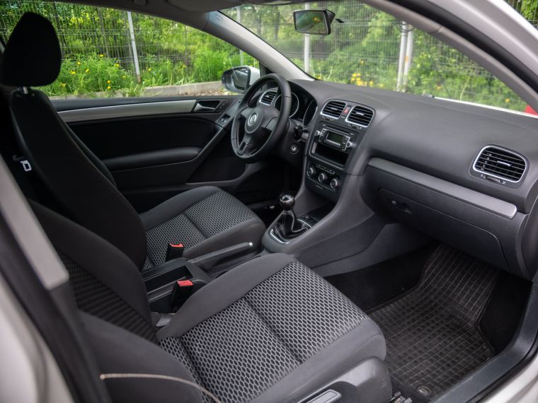 Volkswagen Golf 2011 года, 138 000 км - вид 11