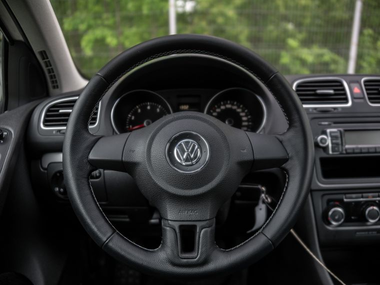 Volkswagen Golf 2011 года, 138 000 км - вид 6