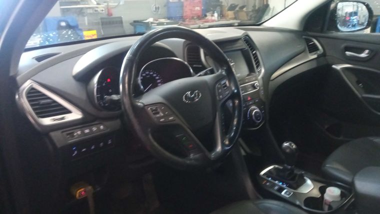Hyundai Santa Fe 2017 года, 197 582 км - вид 5