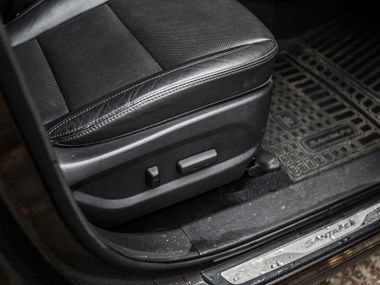 Hyundai Santa Fe 2017 года, 197 582 км - вид 18