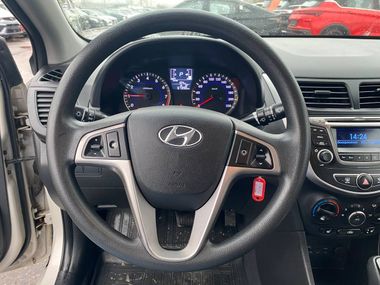 Hyundai Solaris 2014 года, 67 389 км - вид 10