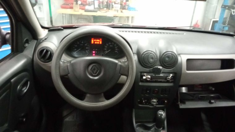 Renault Sandero 2011 года, 191 356 км - вид 5