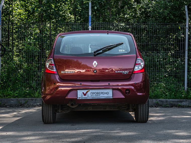 Renault Sandero 2011 года, 191 356 км - вид 4
