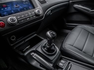 Honda Civic 2009 года, 296 971 км - вид 8