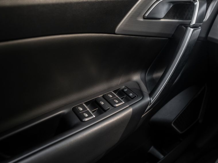 Geely Atlas 2018 года, 97 054 км - вид 12