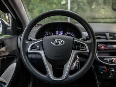 Hyundai Solaris 2016 года, 156 139 км - вид 6