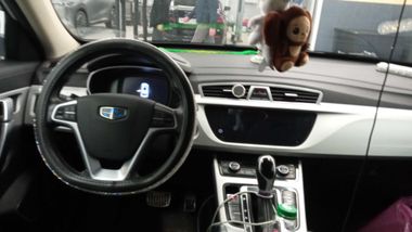 Geely Atlas 2021 года, 113 255 км - вид 5
