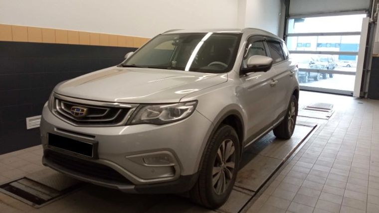 Серый Geely Atlas 2021 года | VIN 329655